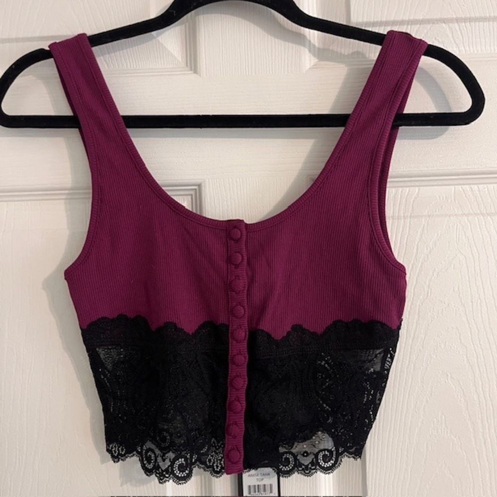 Beach Bunny Anise Tank Top‎ Lace Trim Button Front Ribbed Cropped Purple Small